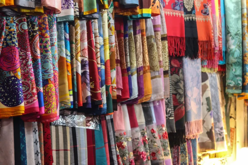 Woven Wealth: How Serious Collectors Are Repositioning Rare Silk Textiles as Tangible Cultural Assets